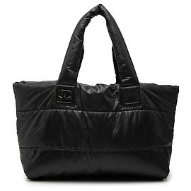 Tote Coco Cocoon em nylon acolchoado preto Chanel Medium Preto