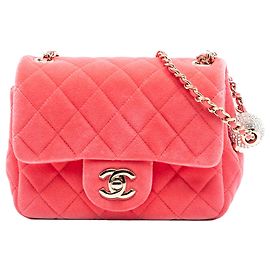Bolsa transversal Chanel Mini Square Classic Velvet Pearl Crush Single Flap rosa Rosa