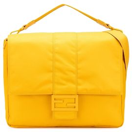 Borsa a tracolla Fendi Large Econyl Nylon Baguette Gialla Giallo