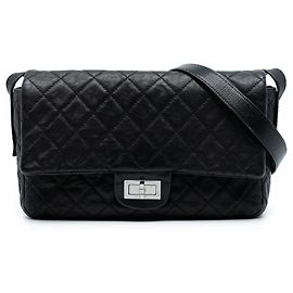 Borsa a tracolla Chanel Reissue 2.55 Easy Messenger in pelle di vitello trapuntata nera Nero