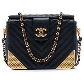 Bolsa Minaudière Rock The Corners em couro de vitelo Chevron CC preto Chanel Preto