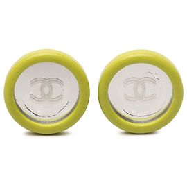 Boucles d'oreilles clips rondes en résine Chanel CC vert Vert