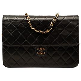 Borsa a tracolla Chanel Medium CC in agnello trapuntato nero Nero