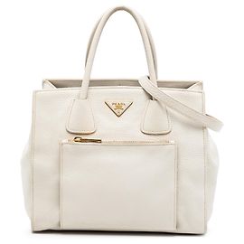 Bolsa Tote Conversível Aberta com Bolso Frontal em Vitello Daino Branco Prada Branco