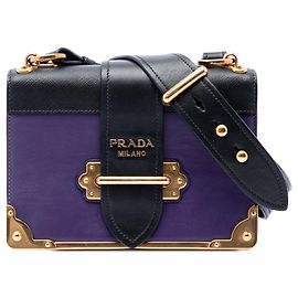 Bolsa transversal Prada City Calf Cahier com acabamento em Saffiano roxo Roxo
