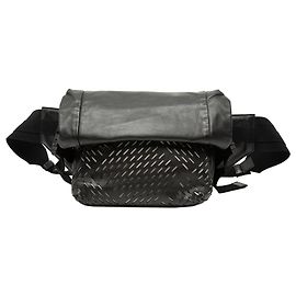 Sac banane en cuir perforé noir Bottega Veneta Noir