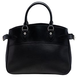 Black Louis Vuitton Epi Passy PM Handbag Black