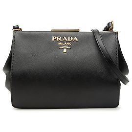 Bolsa transversal Black Prada Saffiano and City Calf Light Frame Preto