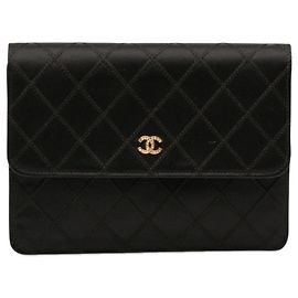 Pochette Chanel CC en satin avec surpiqûres diamant noir Noir