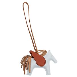 Pingente de bolsa Blue Hermès Milo em pele de cordeiro e Swift Grigri Rodeo Pegase PM Chaveiro Azul