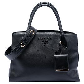 Borsa satchel monochrome in pelle Saffiano nera Prada Nero