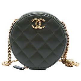 Clutch redonda Chanel CC em pele de cordeiro acolchoada verde com bolsa crossbody de corrente Verde