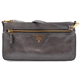 Bolsa transversal Prada Vitello Shine cinza Cinza