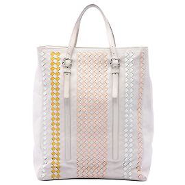 Bolsa Tote Bottega Veneta em napa branca com acabamento Intrecciato e cinto Branco