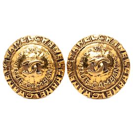 Orecchini a clip rotondi Chanel CC Rue Cambon placcati oro D'oro