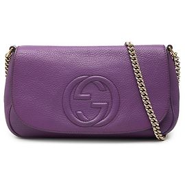 Bolsa transversal Gucci Soho Chain Flap em couro de bezerro Medium roxa Roxo