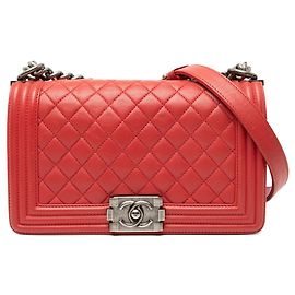 Bolsa transversal Chanel Old Medium Boy Flap em pele de cordeiro acolchoada vermelha Vermelho