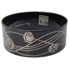 Pulseira rígida Michaela Frey em metal e esmalte preto floral Preto