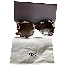 Óculos de sol Fendi Cat Eye Marrom Branco