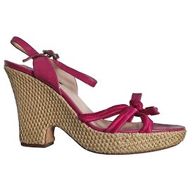 Céline Pink Leather and Straw Wedge Sandals Pink