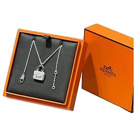 Collier Hermès Amulettes Constance Diamants en Or Blanc Blanc