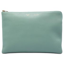 Céline Celine Solo Clutch aus grünem Lammleder Grün Hellgrün