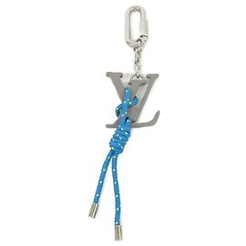 Louis Vuitton Porte Clés LV Shape Rope Keyring Gris