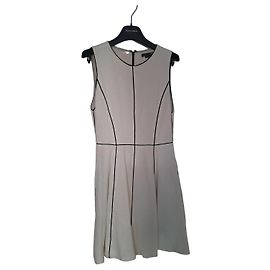Alice + Olivia Vestido sin mangas acampanado blanco y negro Negro Blanco