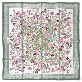 Hermès Lenço Hermes Carre 90 OEillets Sauvages Multicor Verde claro
