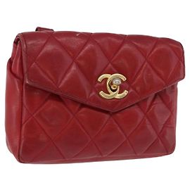 CHANEL Matelasse Gürteltasche aus Lammleder Rot Gold CC Auth BA14212 Rot Golden