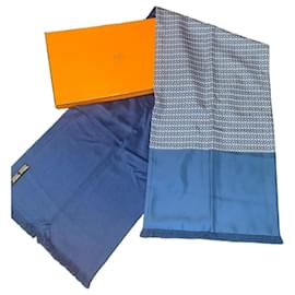Sciarpa Hermès in Angora Blu Blu