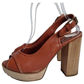 Chloé Brown Leather Platform Wood Heel Slingback Sandals Brown