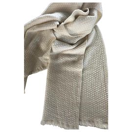 Sciarpa Cruciani in cashmere e seta color crema Crudo