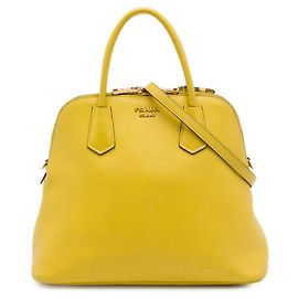 Bolsa Dome Prada Large em couro Saffiano amarela Amarelo