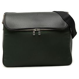 Bolsa Tiracolo Taimyr Louis Vuitton Bicolor em Taiga e Canvas Verde Verde