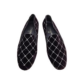 Mocasines Chanel de terciopelo CC Burdeos