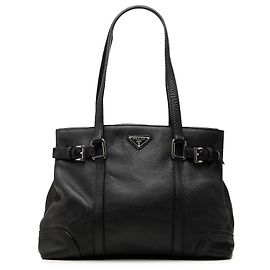 Tote Prada em couro Vitello Daino preto com fivela Preto