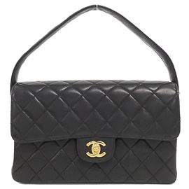 Chanel Handtasche aus schwarzem Lammleder Schwarz