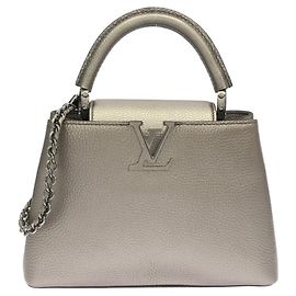 Bolsa Louis Vuitton Capucines BB Marrom Bege