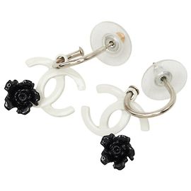 Chanel Coco Mark Camellia Swing Ohrringe Schwarz Weiß