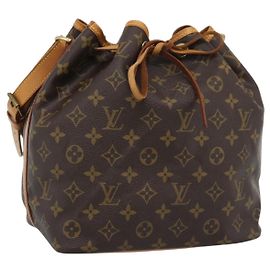LOUIS VUITTON Monogram Petit Noe Shoulder Bag M42226 LV Auth 195284V Monogram