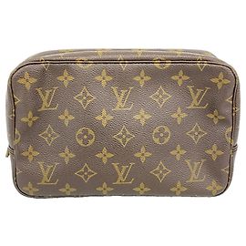 Louis Vuitton Monogram Toilette 23 Täschchen Braun
