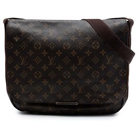 Louis Vuitton Brown Monogram Beaubourg Messenger MM Marron