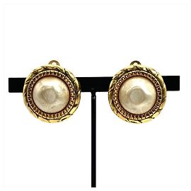Pendientes de clip círculo vintage Chanel Blanco Dorado