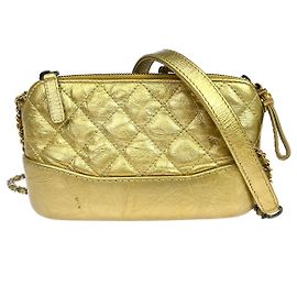 Clutch Chanel Gabrielle Double Zip com Corrente em Pele de Vitelo Envelhecida Matelassê Dourado