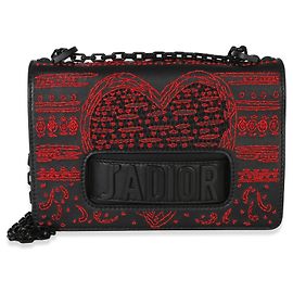 Bolsa de aba J'Adior Christian Dior preta e vermelha com coração e trevo bordados e missangas, corrente Preto