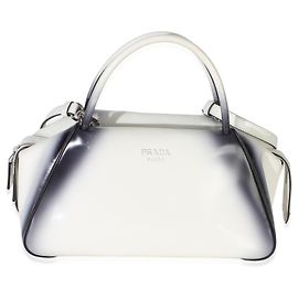 Sac Supernova Medium Prada en Sfumato Spazzolato Blanc Noir Blanc