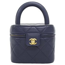 Chanel Navy Lambskin Handbag Navy blue