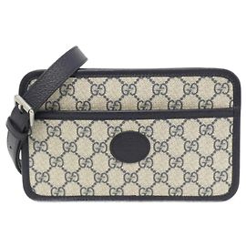 Bolsa de Ombro Gucci em Lona GG Supreme e Couro Azul Bege