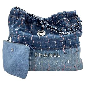 Borsa a tracolla Chanel CHANEL 22 in blu navy Blu navy